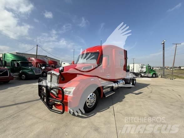 Kenworth T880 Vetopöytäautot