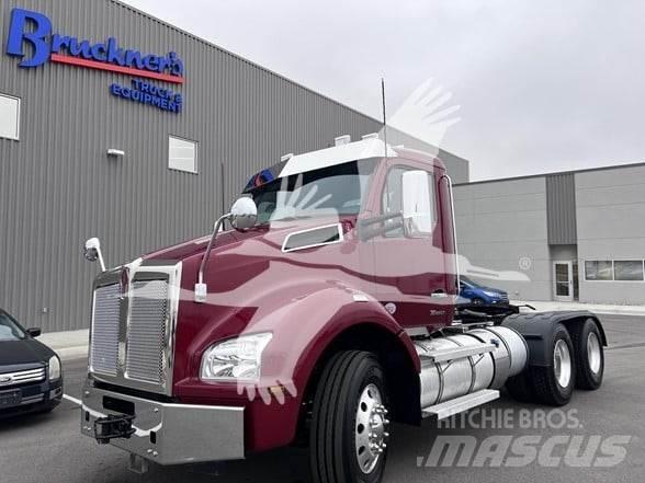Kenworth T880 Vetopöytäautot