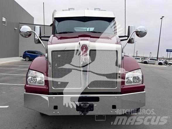 Kenworth T880 Vetopöytäautot