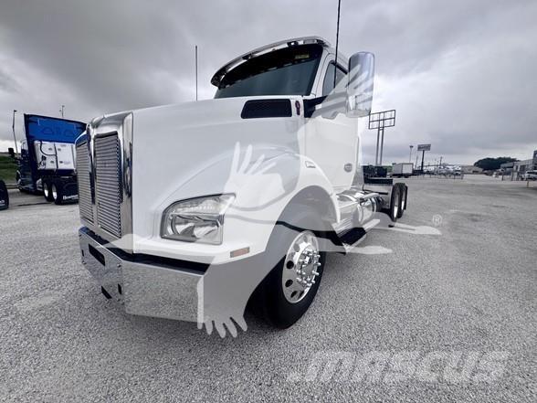Kenworth T880 Vetopöytäautot