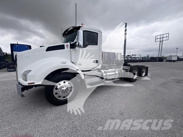 Kenworth T880 Vetopöytäautot
