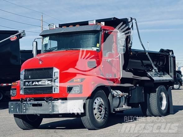 Mack MD6 Sora- ja kippiautot