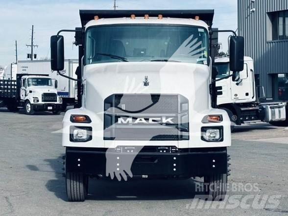 Mack MD6 Sora- ja kippiautot