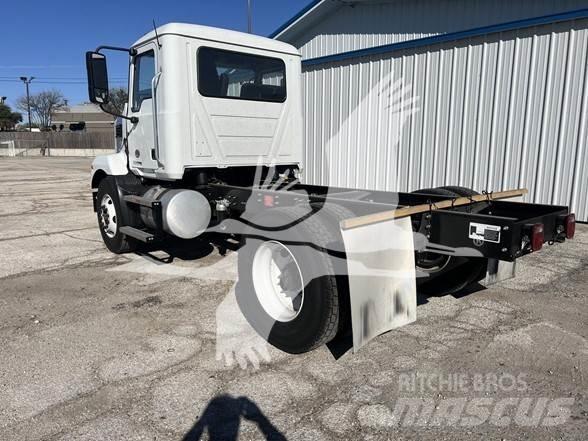 Mack MD6 Kuorma-autoalustat