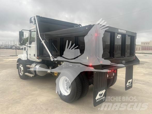 Mack MD6 Sora- ja kippiautot