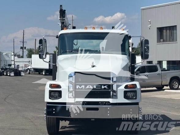 Mack MD6 Muut koneet