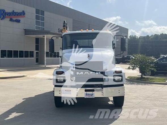 Mack MD6 Muut koneet