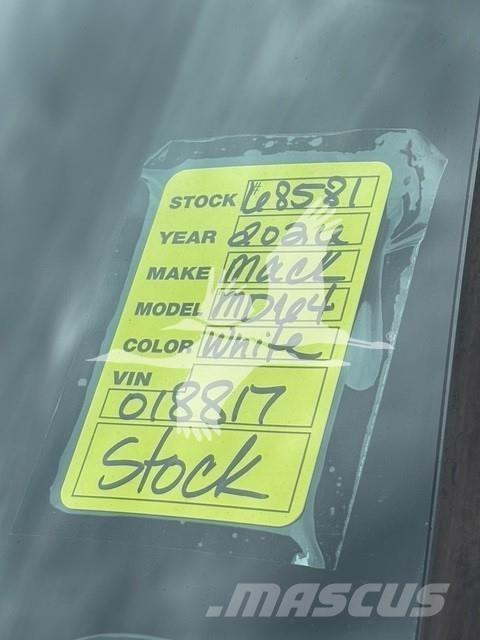 Mack MD6 Sora- ja kippiautot