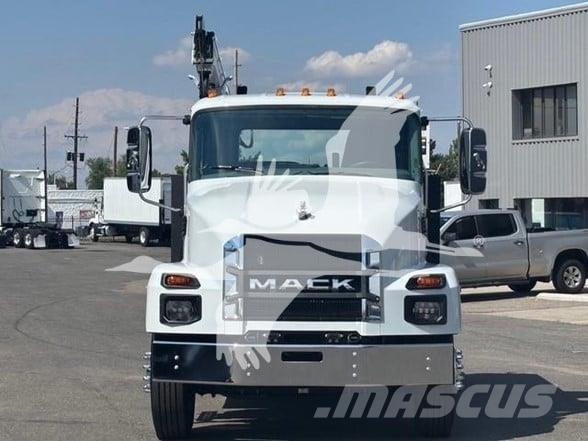 Mack MD6 Muut koneet