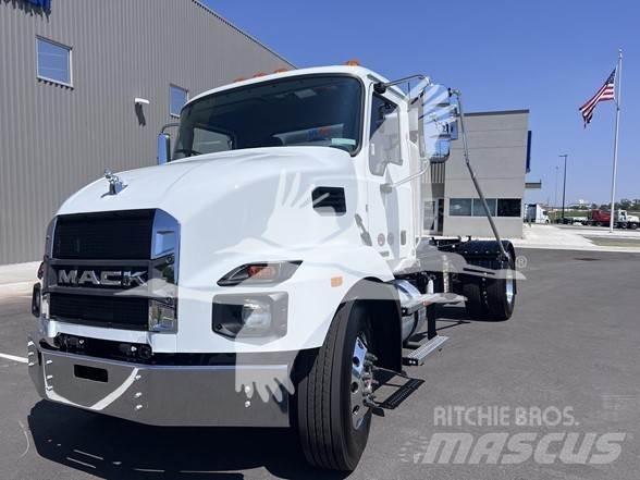 Mack MD7 Muut koneet