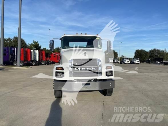 Mack MD7 Kuorma-autoalustat