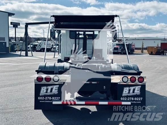 Mack MD7 Muut koneet