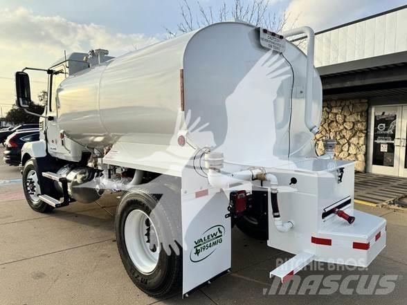 Mack MD7 Säiliöautot