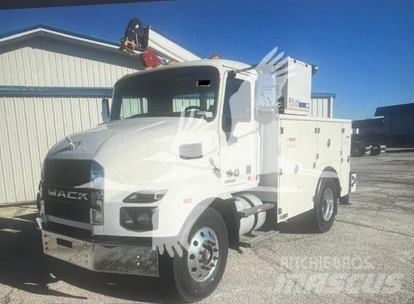 Mack MD7 Muut koneet
