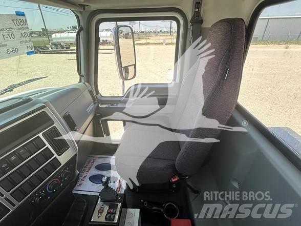 Mack MD7 Sora- ja kippiautot