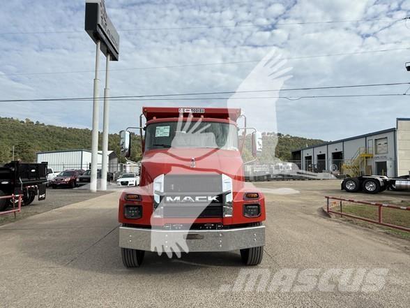 Mack MD7 Sora- ja kippiautot