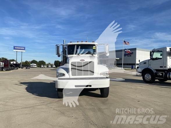 Peterbilt 348 Vetopöytäautot