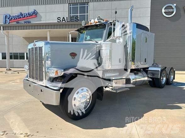 Peterbilt 388 Vetopöytäautot