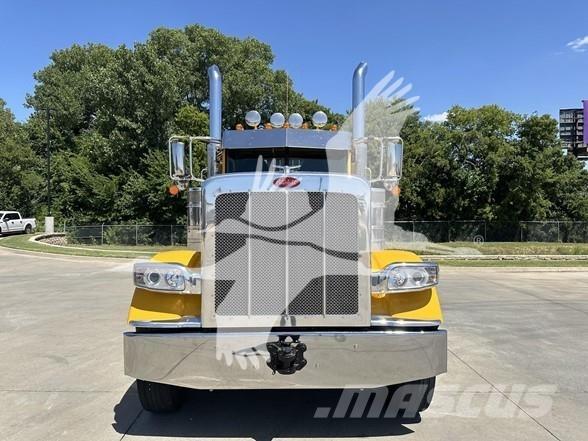 Peterbilt 389 Vetopöytäautot