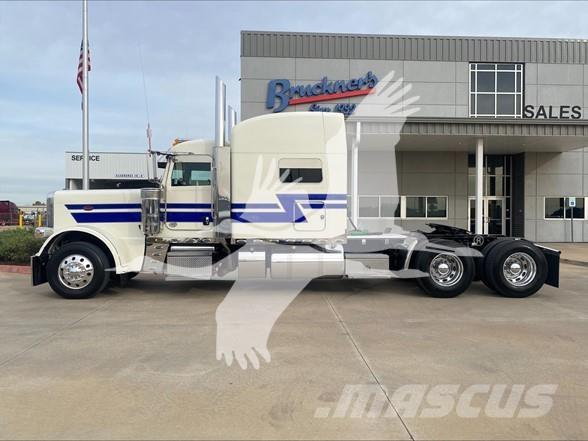 Peterbilt 389 Vetopöytäautot