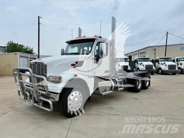Peterbilt 567 Vetopöytäautot