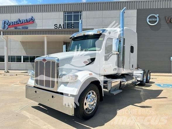 Peterbilt 567 Vetopöytäautot