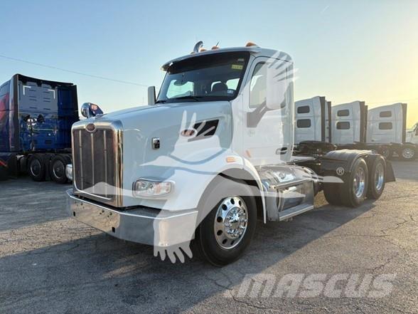 Peterbilt 567 Vetopöytäautot