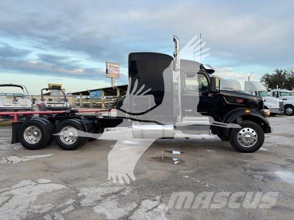 Peterbilt 567 Vetopöytäautot