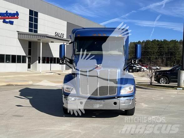 Peterbilt 579 Vetopöytäautot