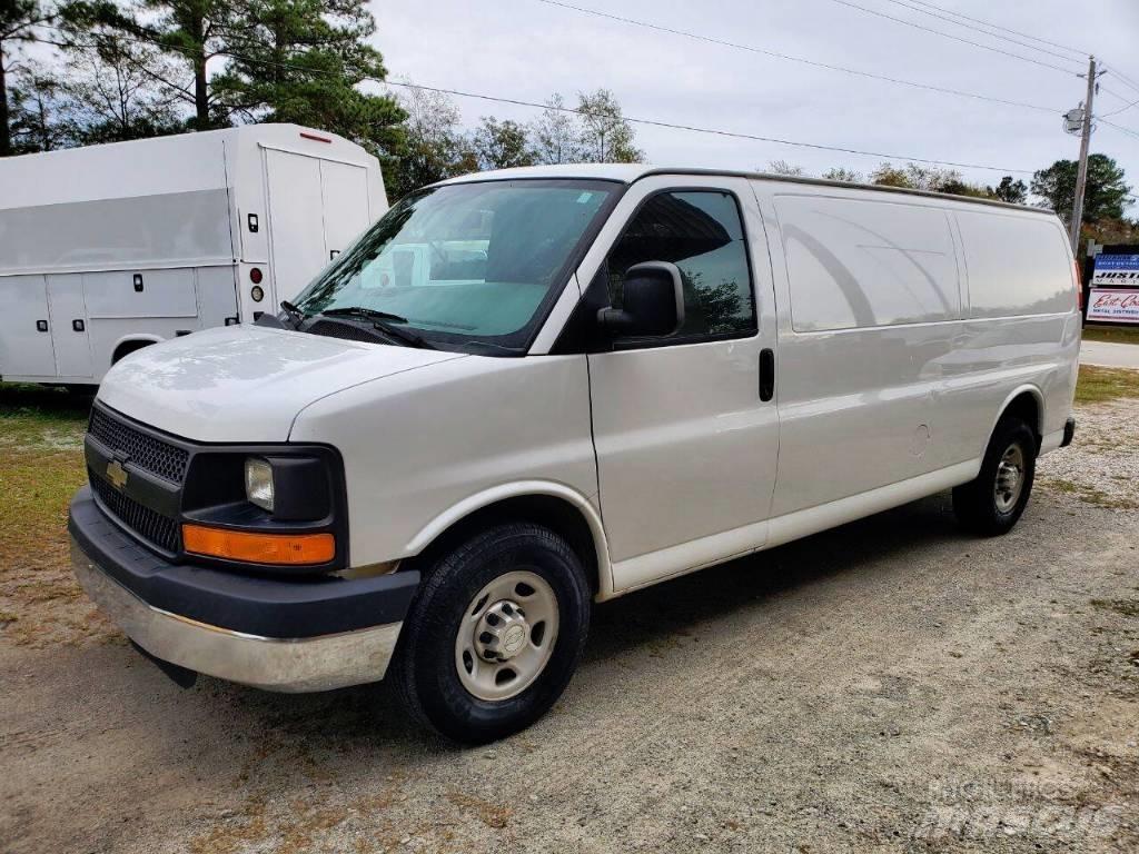 Chevrolet G3500 Pakettiautot