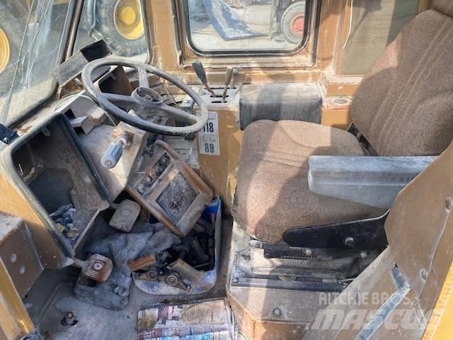 CAT 992 C Ohjaamo ja sisusta