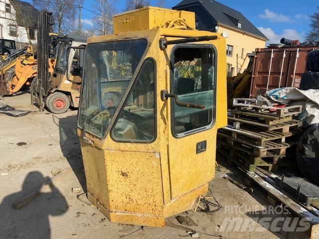 CAT 992 C Ohjaamo ja sisusta