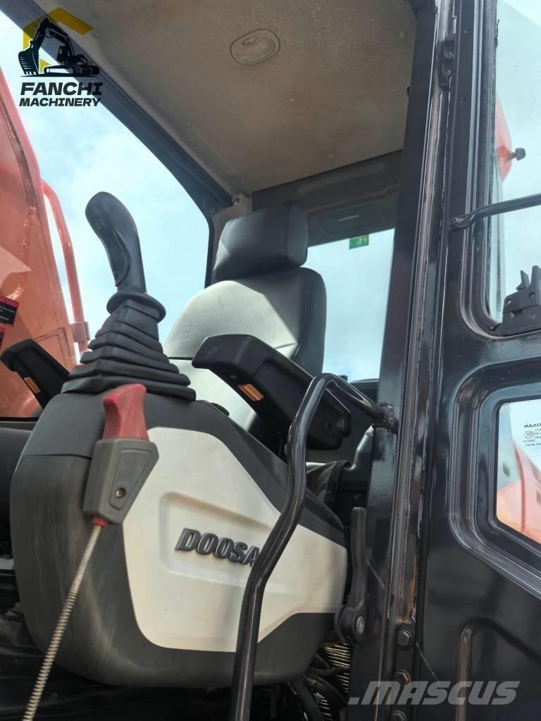 Doosan 360 Telakaivukoneet