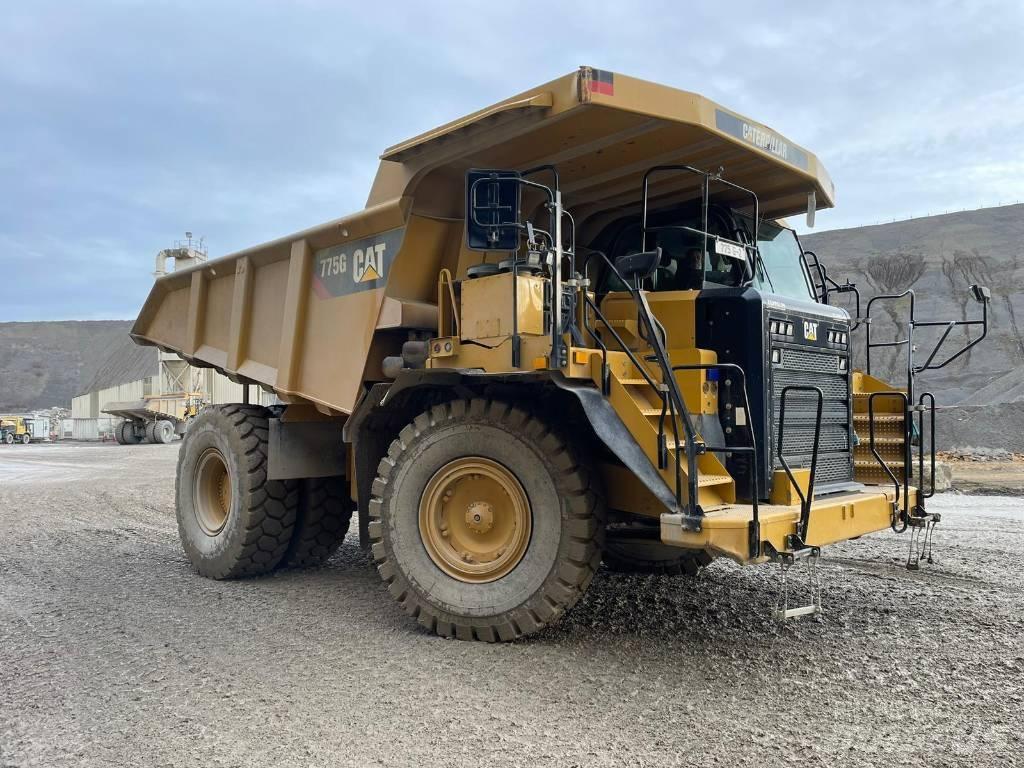 CAT 775G Maansiirtoautot