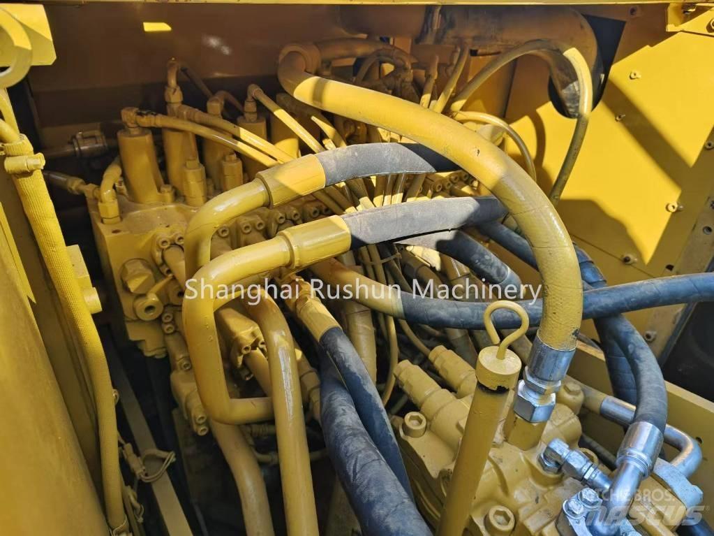 CAT 320 D Telakaivukoneet