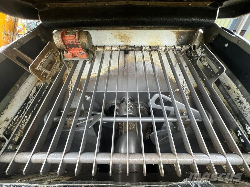 Putzmeister 36-4 Betonipumppuautot