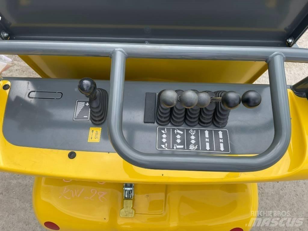 Wacker Neuson DT 08 Minidumpperit