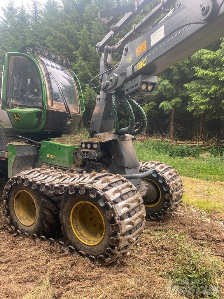 John Deere 1170G Harvesterit