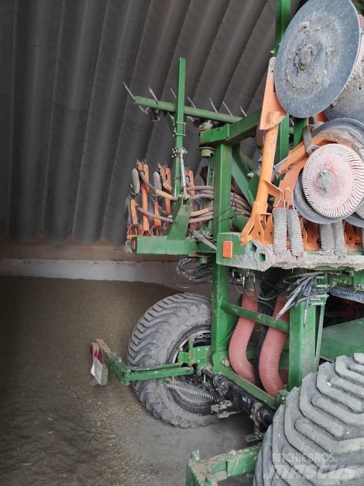 Amazone CITAN 9000 Tarkkuuskylvökoneet