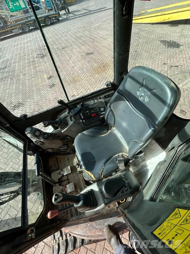 Bobcat E26 Minikaivukoneet < 7t