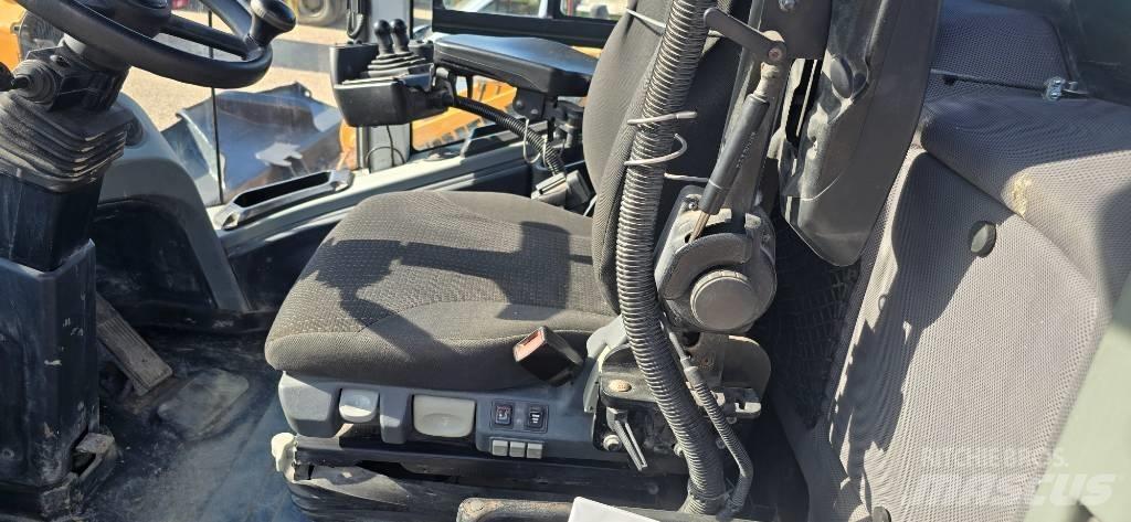 Liebherr L 566 Pyöräkuormaajat