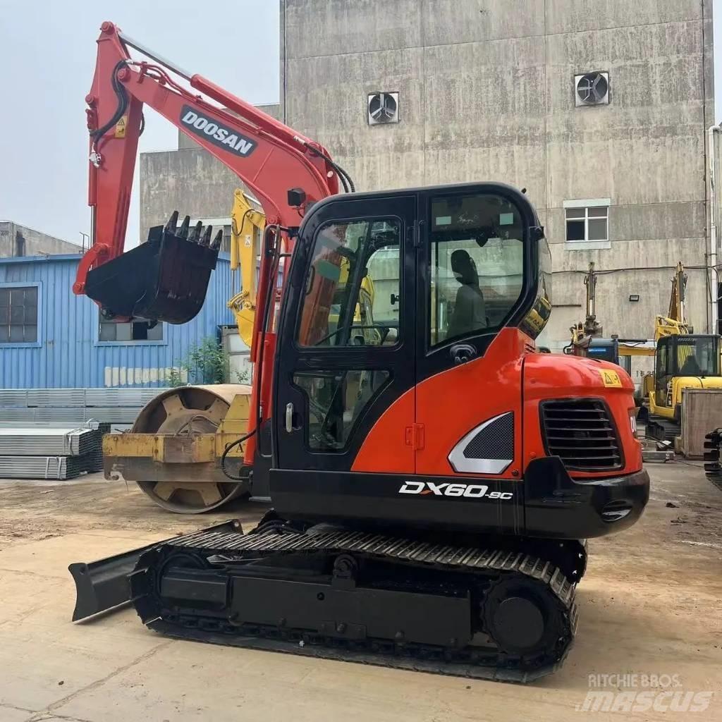 Doosan DX60 Telakaivukoneet