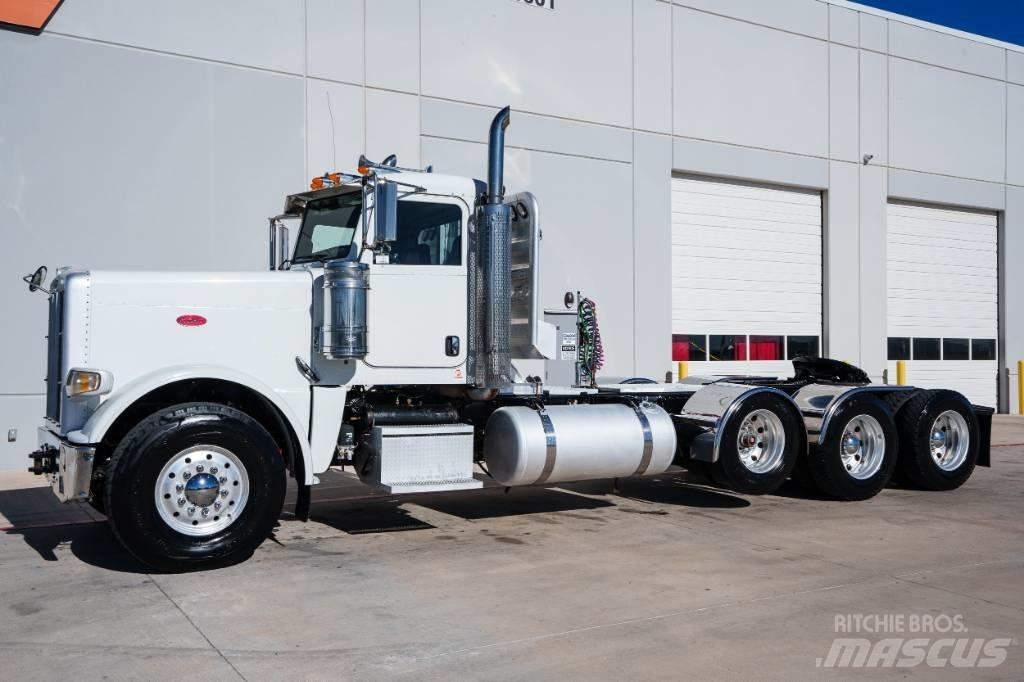 Peterbilt 388 Vetopöytäautot