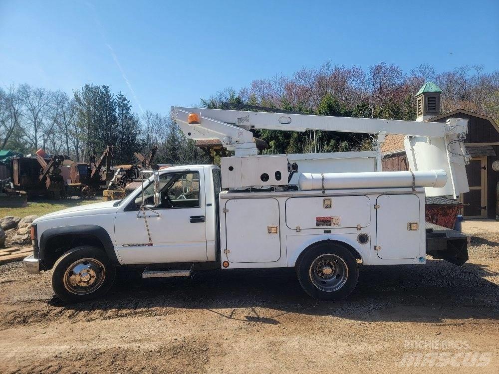GMC 3500 HD SIERRA Lava-autot