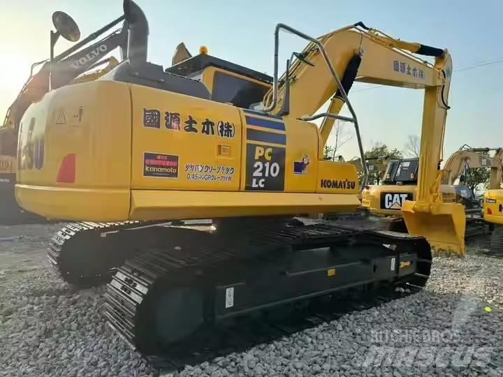 Komatsu PC 210 LC Telakaivukoneet