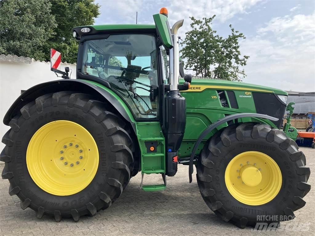 John Deere 6R 215 Traktorit