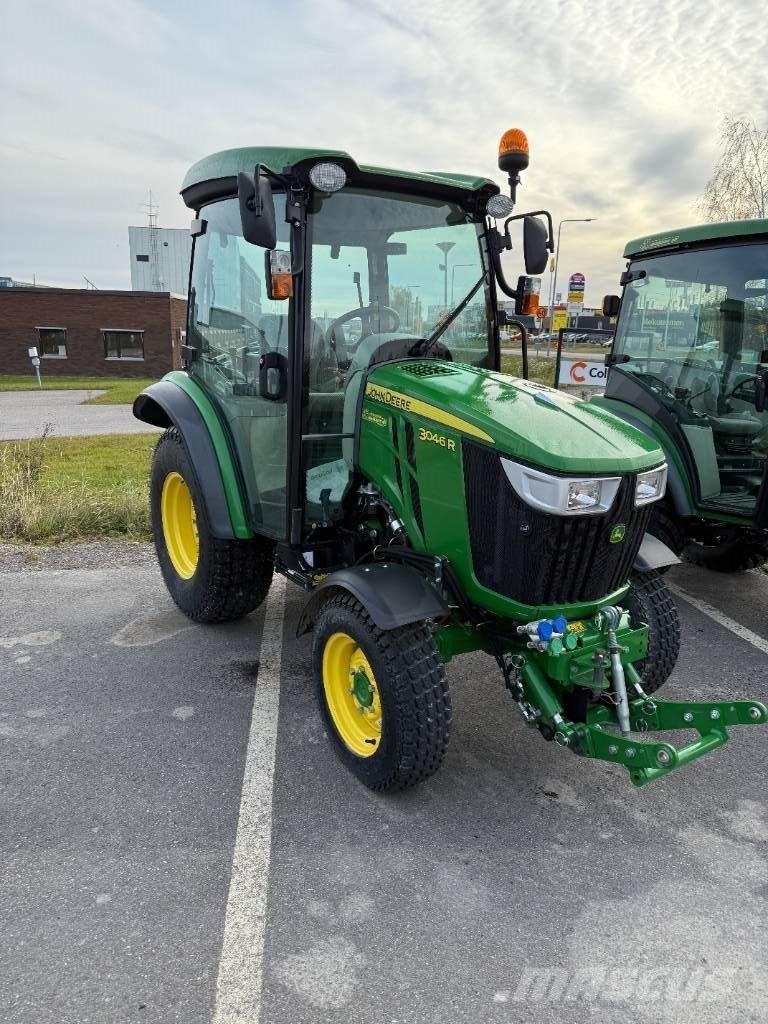 John Deere 3046 R Taajamatraktorit