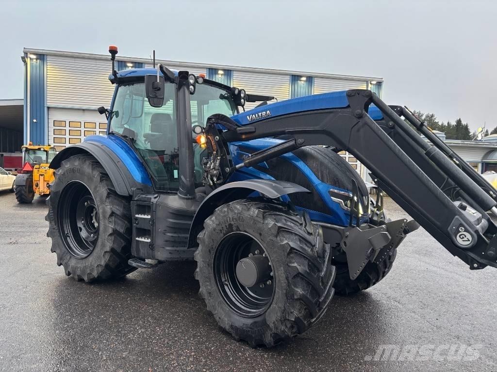 Valtra T 235 Direct Traktorit