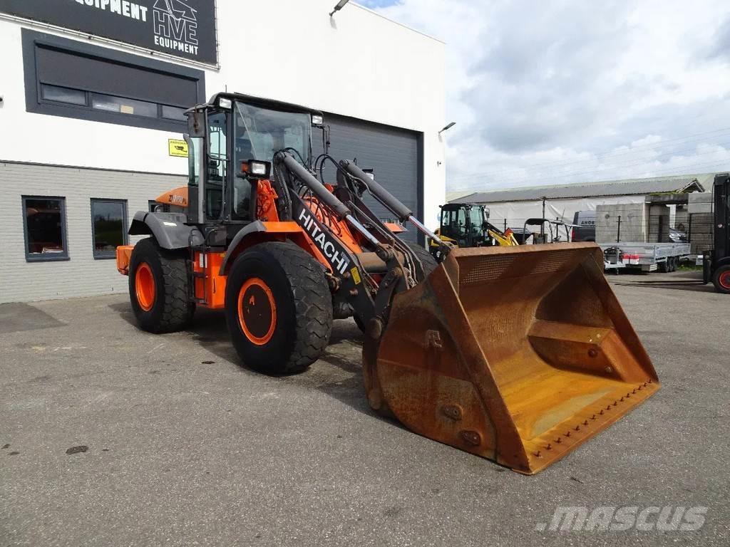 Hitachi ZW150 Pyöräkuormaajat