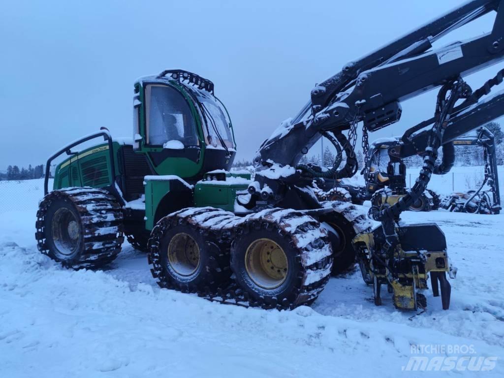 John Deere 1170 E Harvesterit